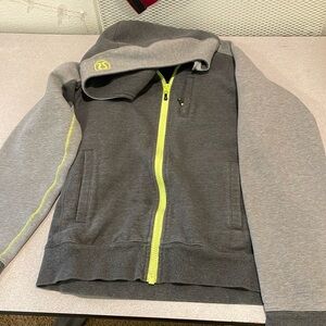 Lululemon Scuba (see Photos )